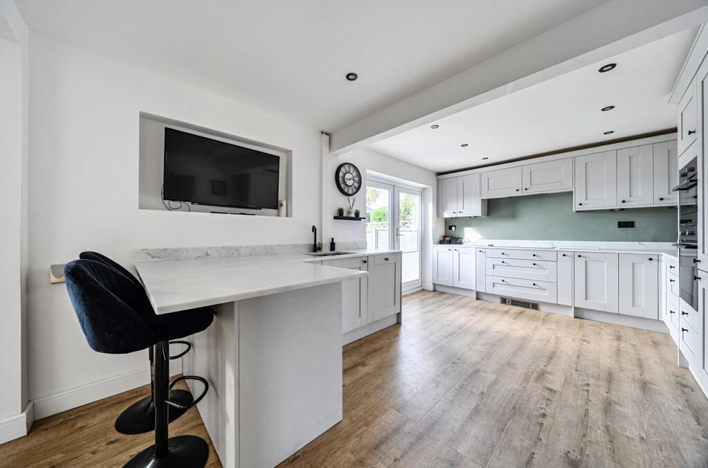 House in Yeovil, Preston Plucknett - More