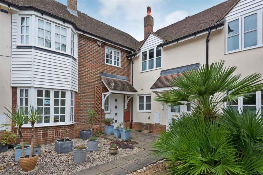 Main image of property: Cherry Orchard, Littlebourne