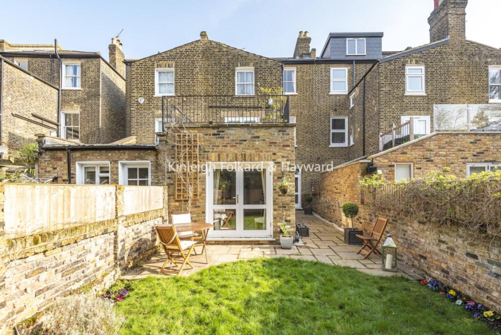 Apartment in London, Stroud Green - More