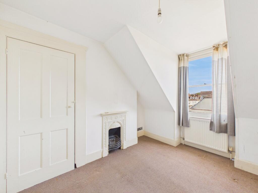 Apartment in Canterbury - View 5