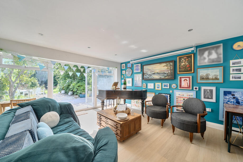 Lake Road, Hamworthy, Poole, BH15, Poole