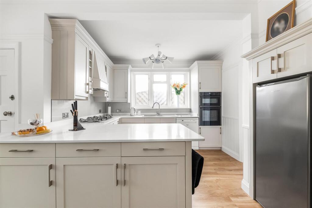 House in London - View 4