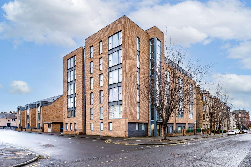 Main image of property: 128/24 McDonald Road, Edinburgh, EH7 4QU