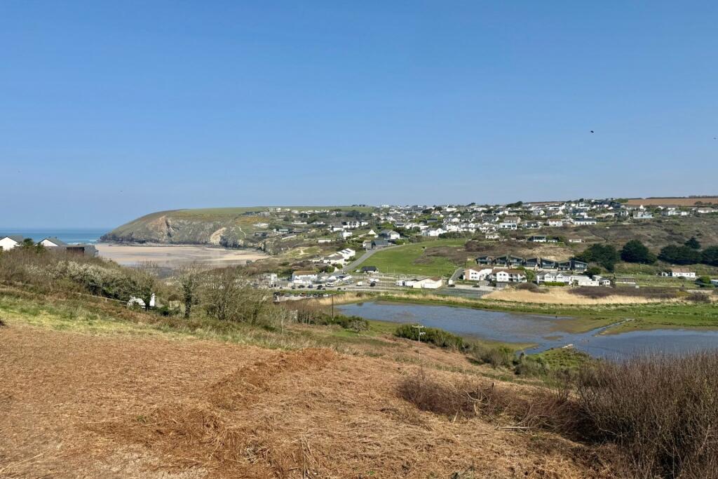 The Lodge, Mawgan Porth, TR8 - View 2