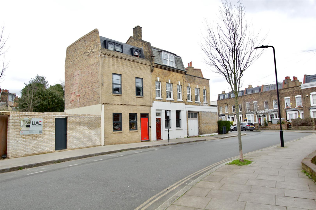 Main image of property: Nevill Road, N16