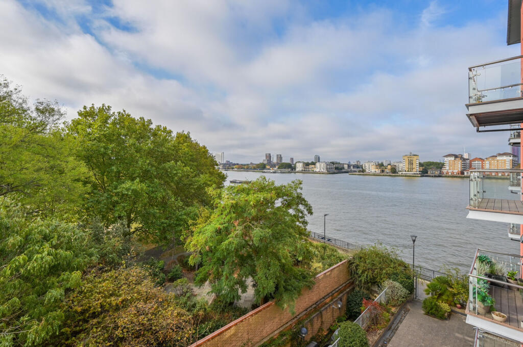 Apartment in London - View 3