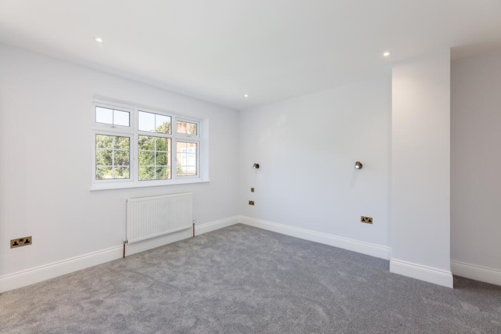 House in London, Kensal Town, Bayswater - More