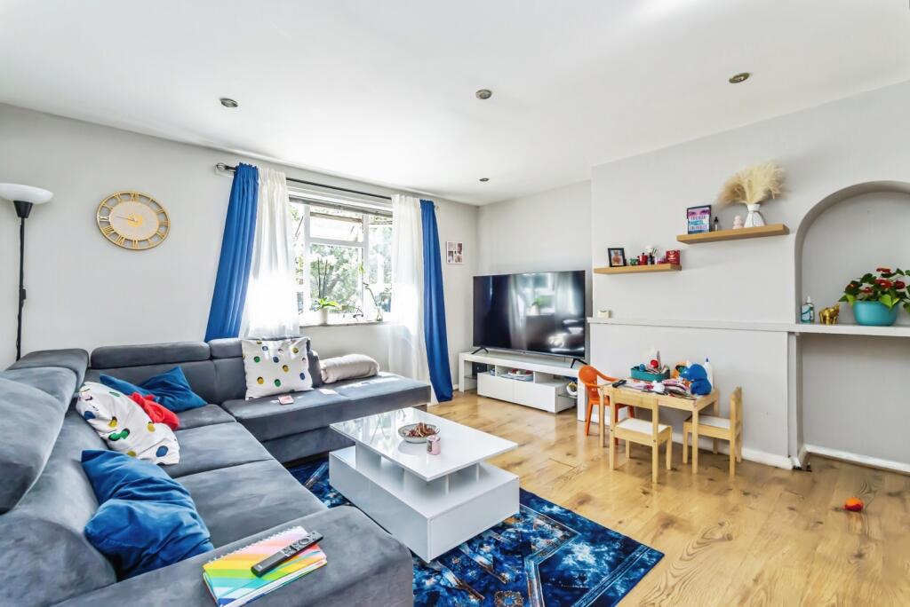 Apartment in London - View 4