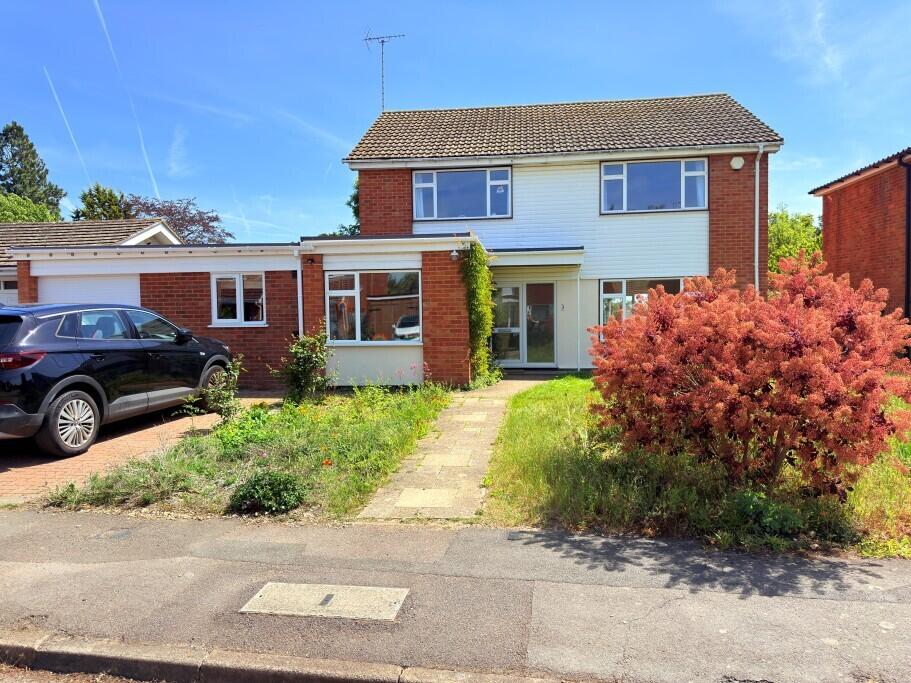 Main image of property: Alderley Close, Woodley, Reading, Berkshire, RG5