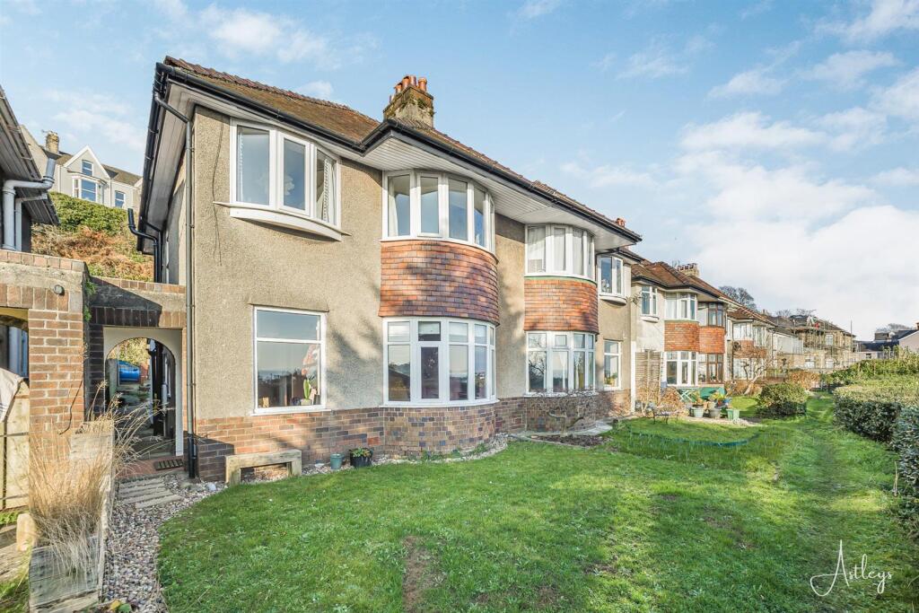 Main image of property: Heathfield Swansea, SA1 6EL
