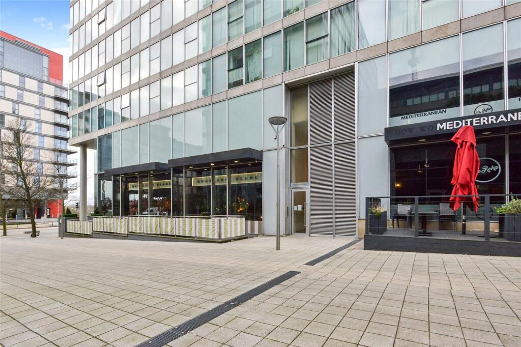 Main image of property: Witan Gate, Milton Keynes, Buckinghamshire, MK9