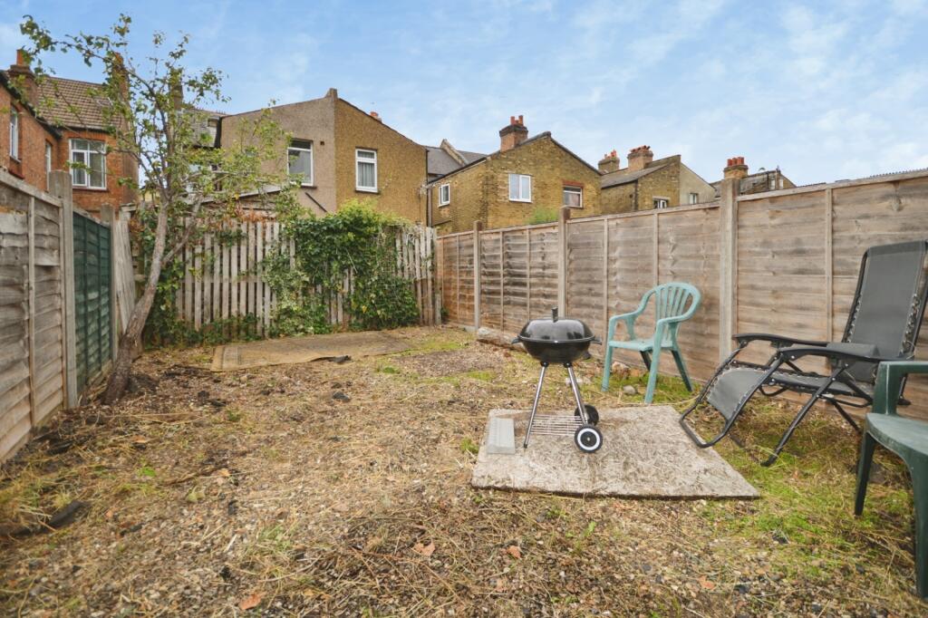 Apartment in London - View 2