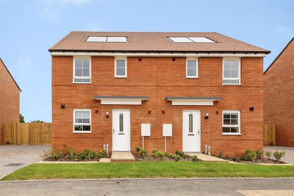 Main image of property: Lapwing Heights, Bosham, Chichester, PO18