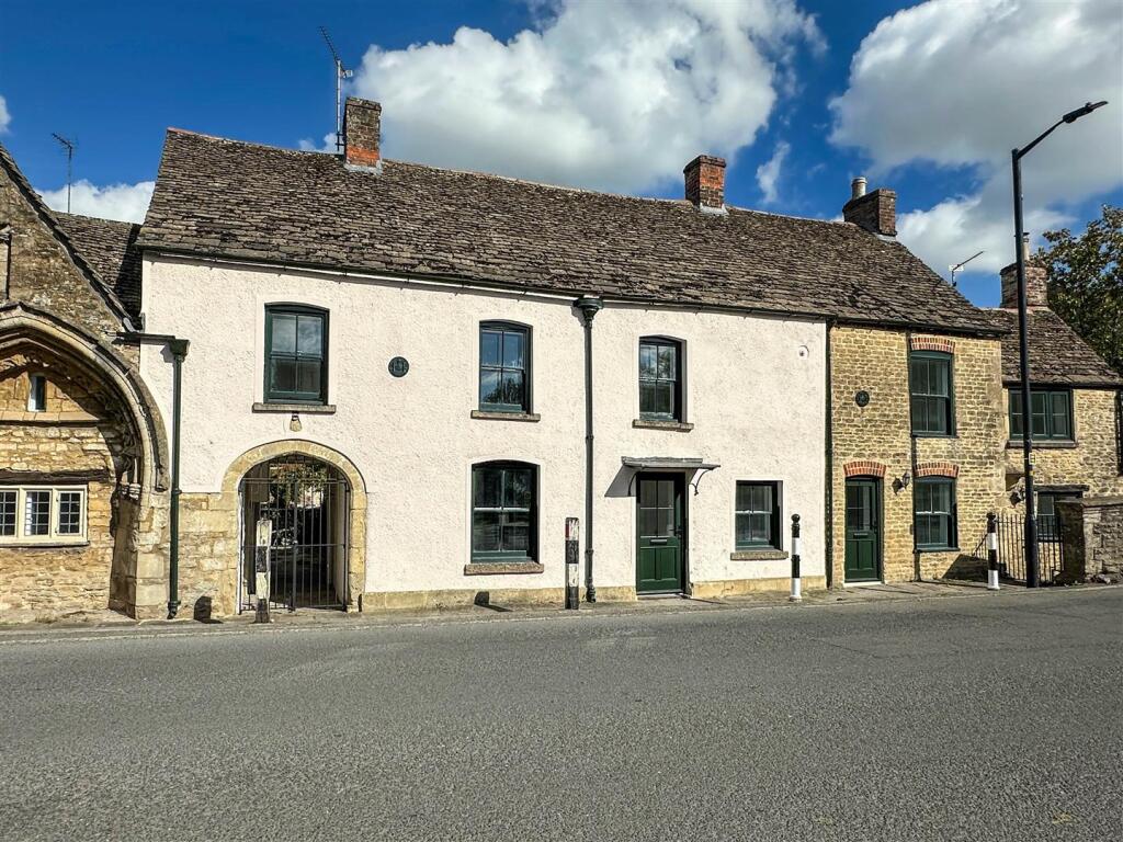 Main image of property: St. Johns Bridge, Malmesbury