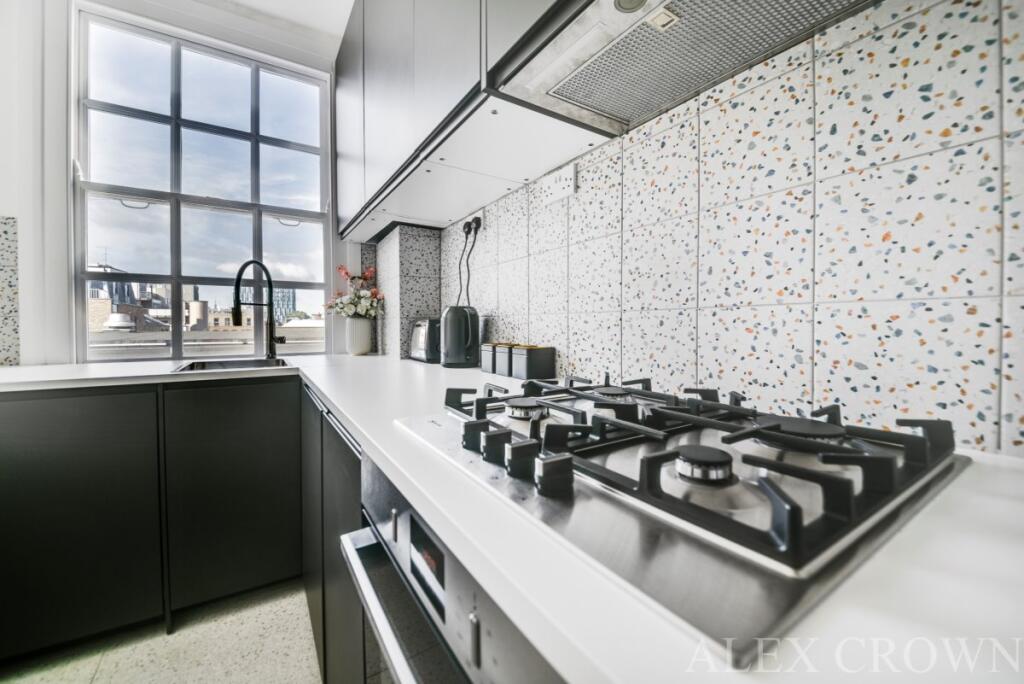 Apartment in London - View 3