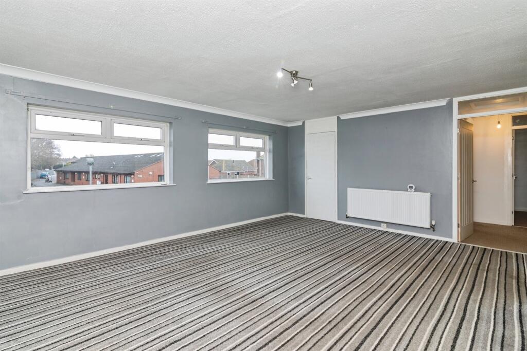 Henham Road, Lowestoft photo 4