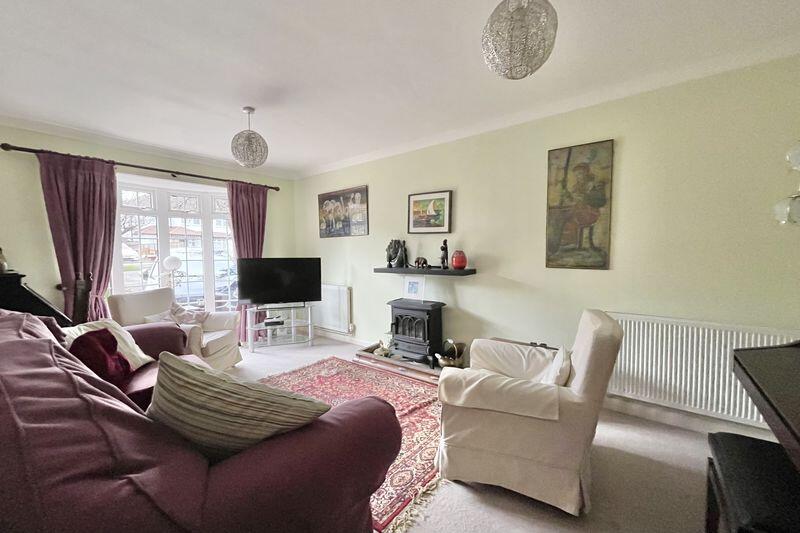 Telegraph Lane, Esher - View 4