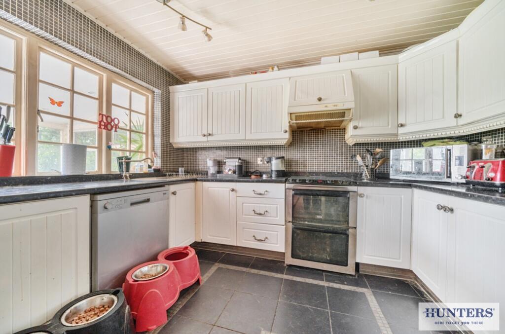 House in Dartford - View 5