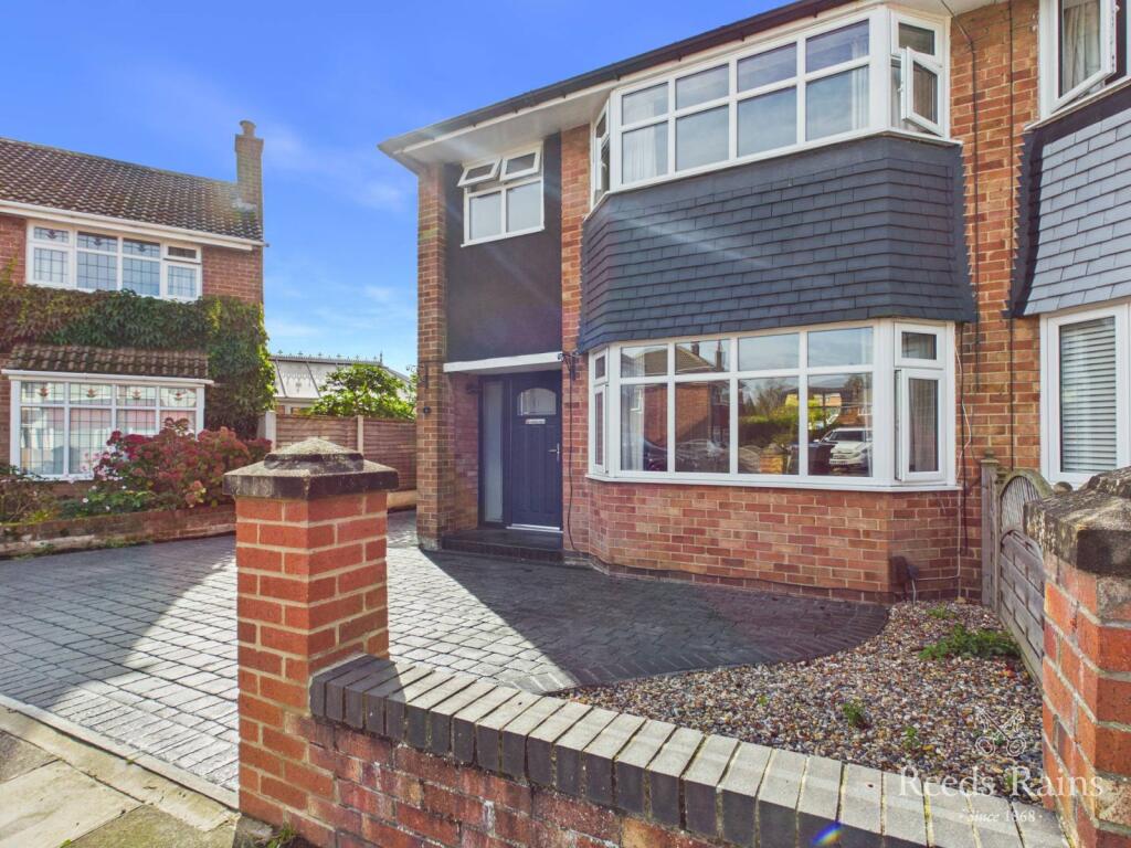 Cornsay Close, Middlesbrough, TS5 photo 3