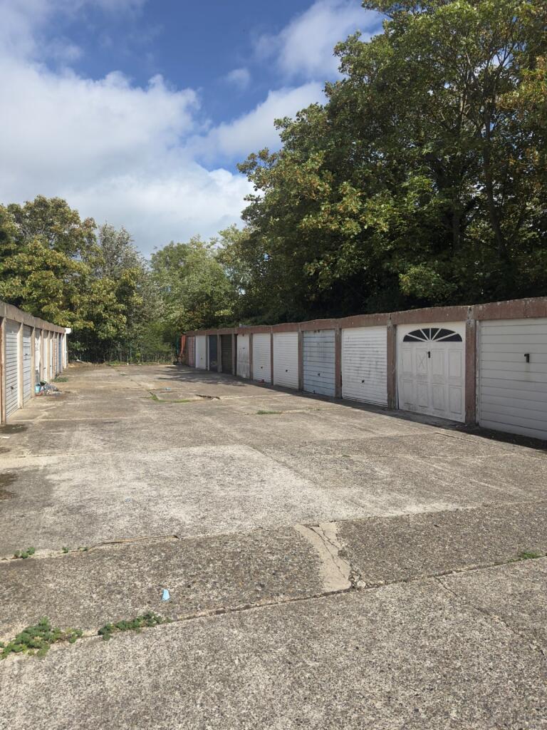 Yew Tree Gardens, Birchington, Kent, CT7 - View 2