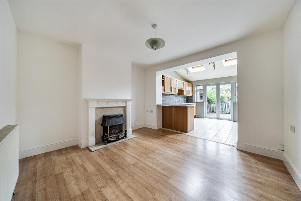 House in Milton Keynes, Bedford - More
