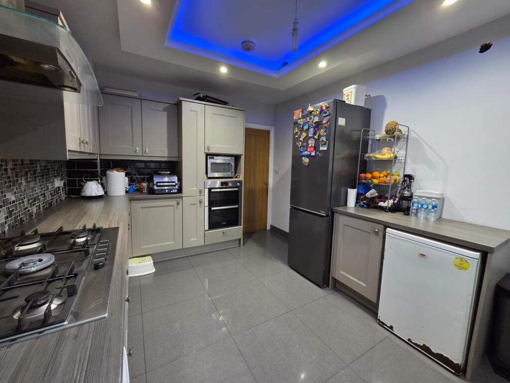 Additional image 13 of High Park crescent, BD9 6HT
