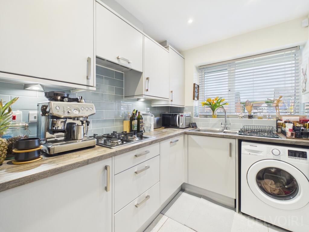 Burrow Drive, Watton, IP25 photo 2