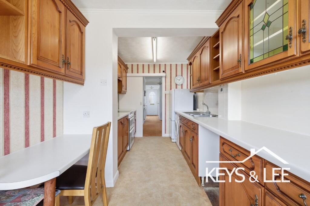 House in London, Collier Row - View 6