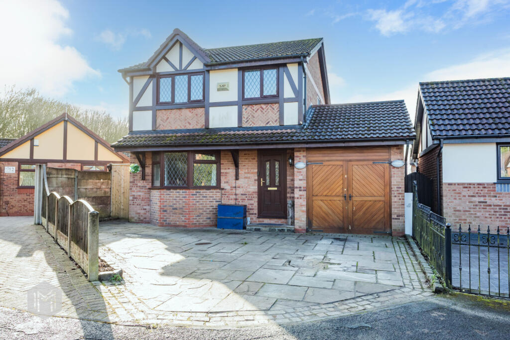 Main image of property: Pickthorne Close, Platt Bridge, Wigan, Greater Manchester, WN2 3UW