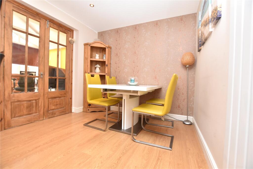 Poppy Lane, East Ardsley, Wakefield, West Yorkshire photo 4