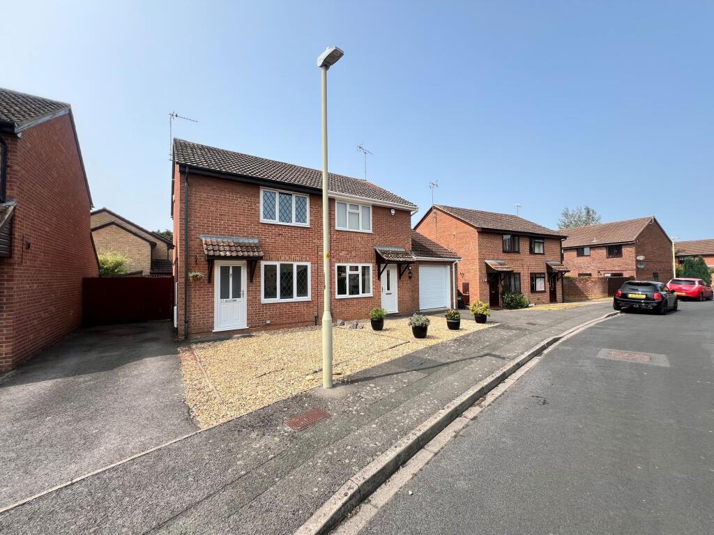 Main image of property: Alders Green, Gloucester, GL2
