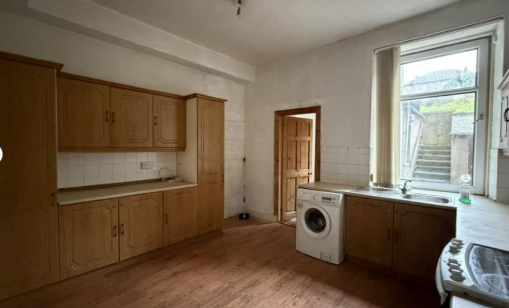 Additional image 5 of  Flat A, 178, Victoria Road, Aberdeen, AB119NN