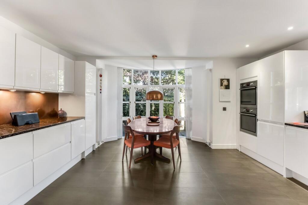 House in London - View 5
