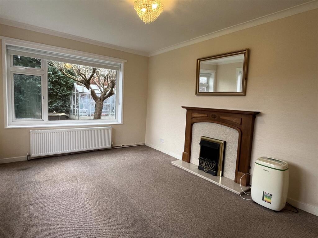 Sherwood, Upland Close, Horncastle photo 2