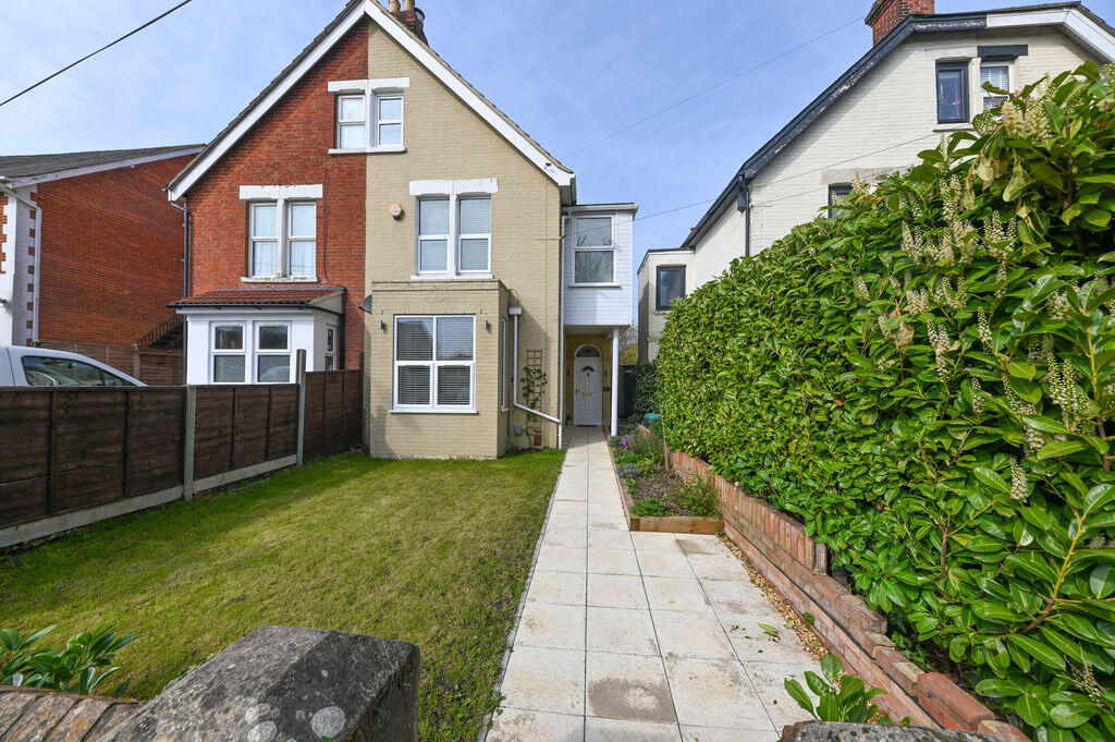 Main image of property: London Road, Waterlooville