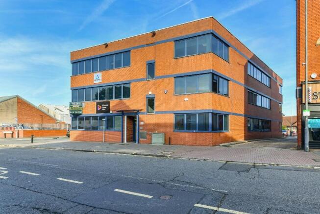 crownhouse14resized.jpg
