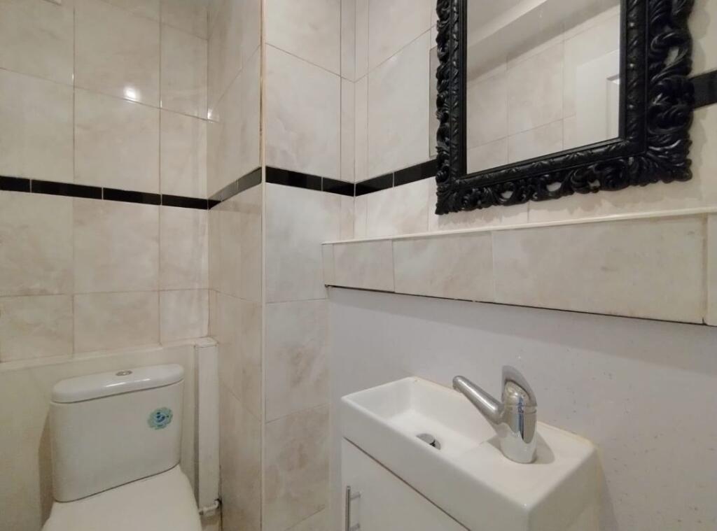 Apartment in London, City of Westminster - View 4