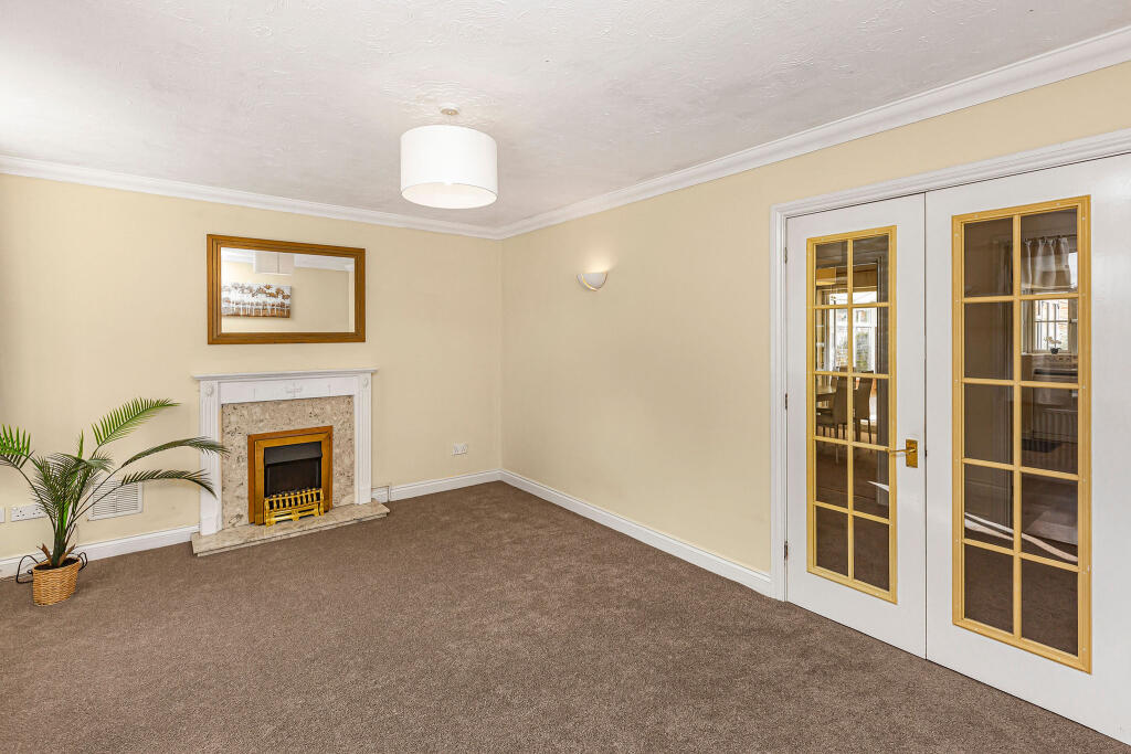 Church Road, Bishopstoke, Hampshire photo 4