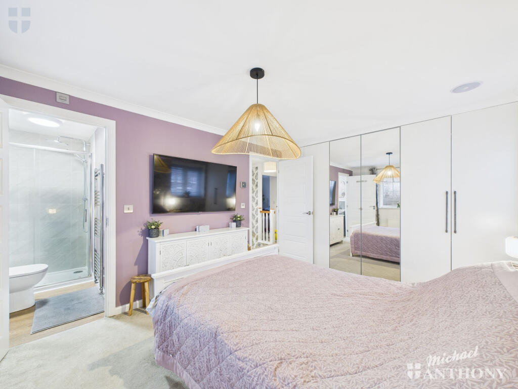 House in Kingsbrook - View 5