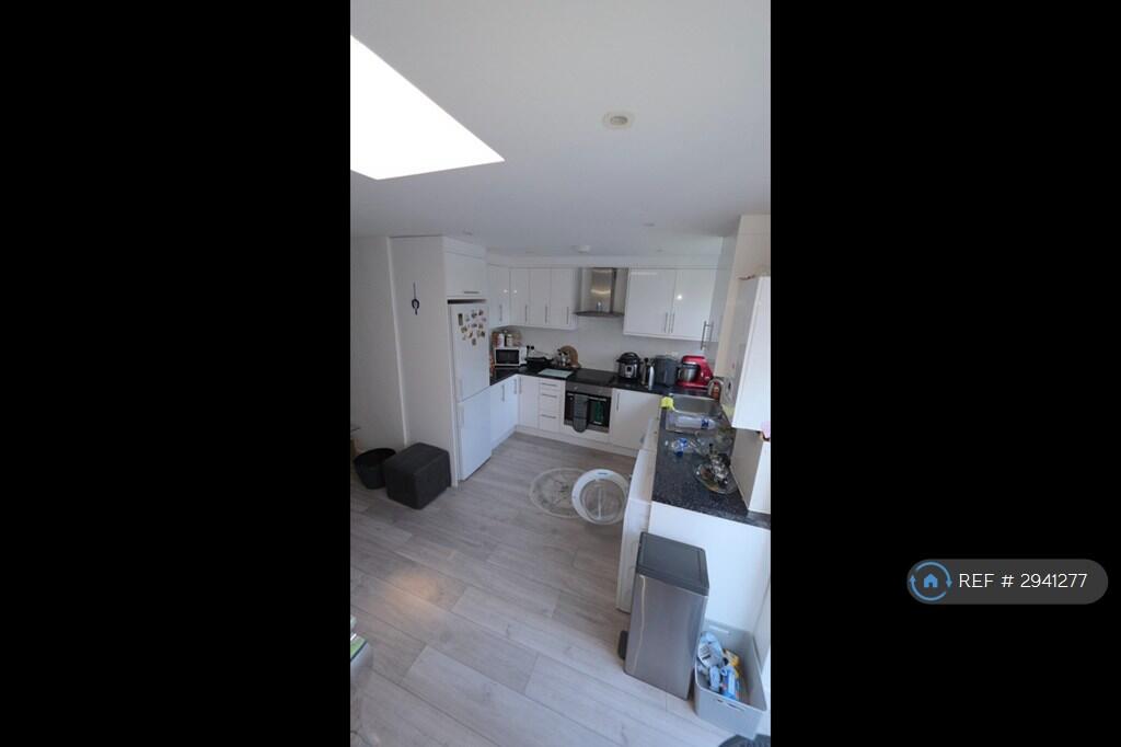 Main image of property: Tangmere Gardens, Northolt, UB5