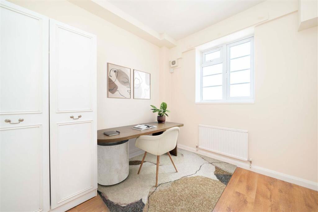 Apartment in London - View 4