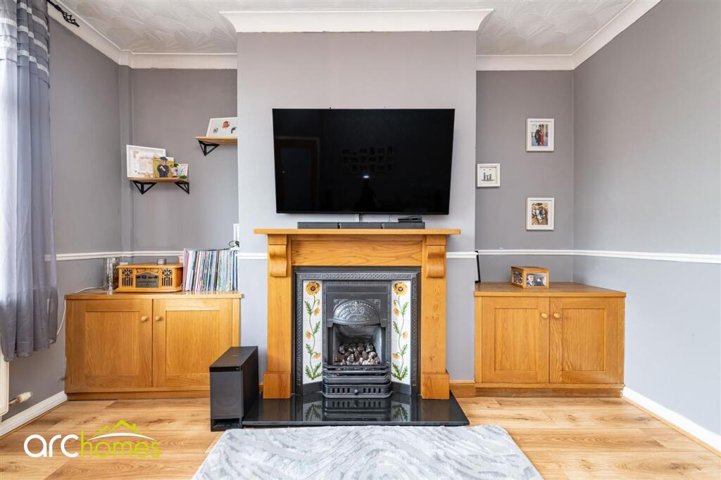 House in Wigan, Greater Manchester - More