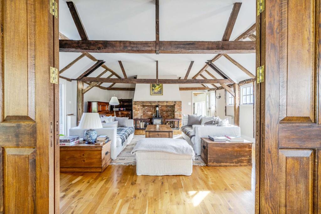 Wood Farm Stables, Stichens Green - View 2