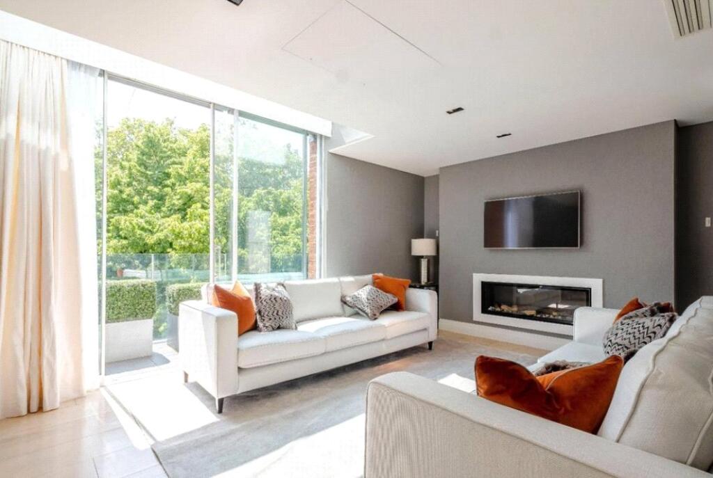 Main image of property: Green Street, Mayfair, B91