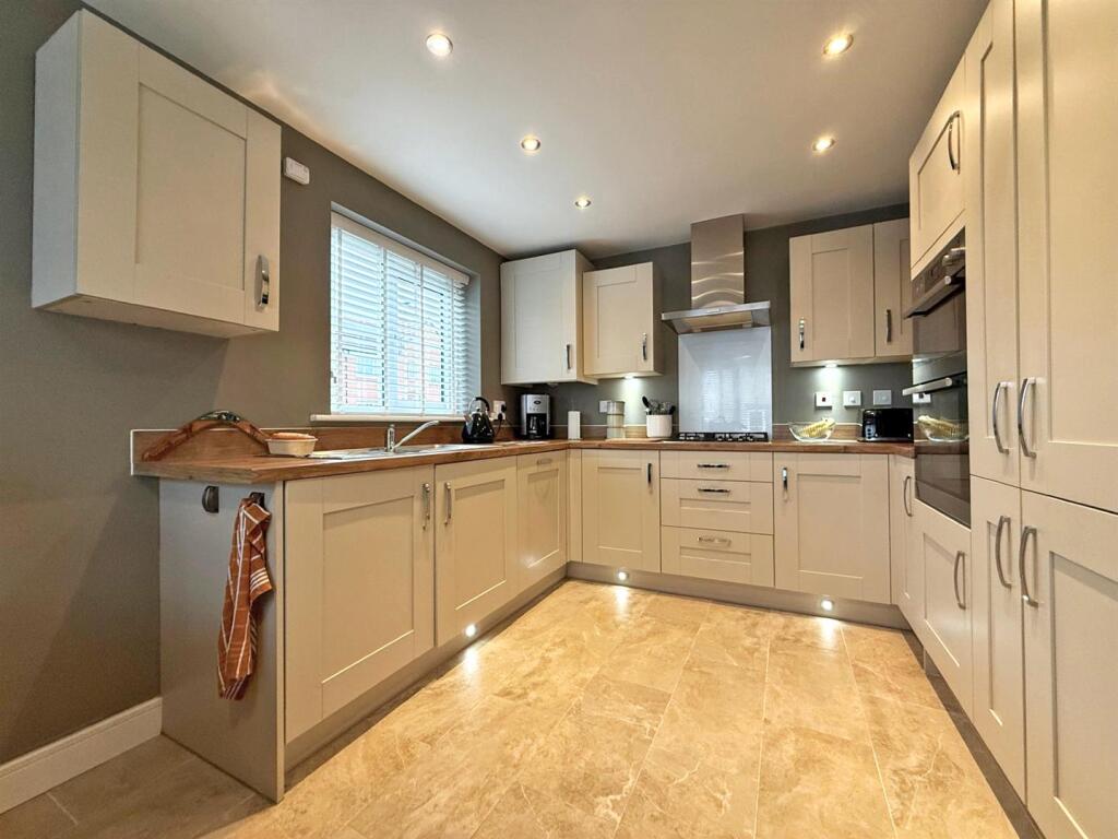 Picton Drive, Preston Street, Shrewsbury photo 3