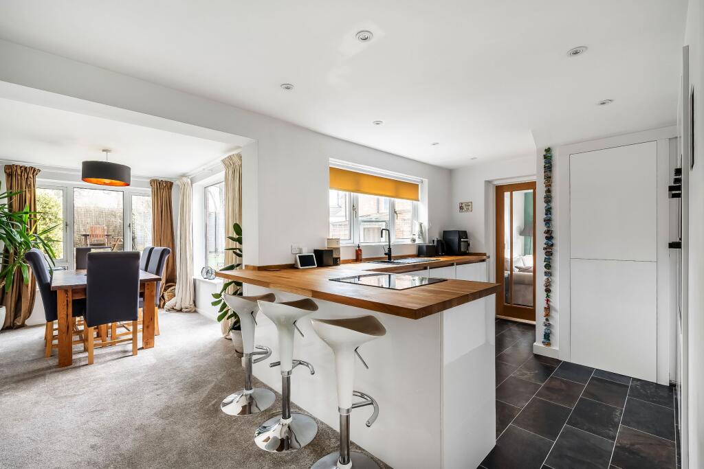 House in Tonbridge - View 2
