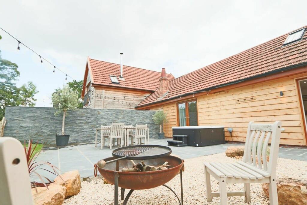 1 bedroom cottage for rent