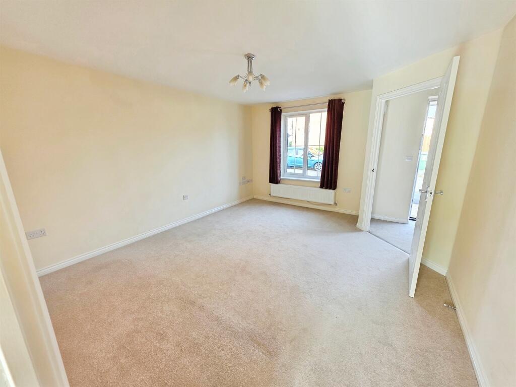 House in Hemel Hempstead - View 2