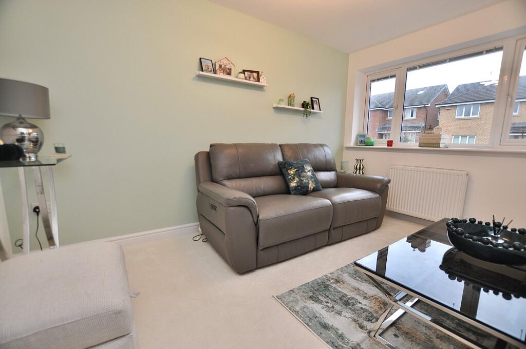 17 Garrett Avenue, Saltcoats, KA21 6GT photo 3