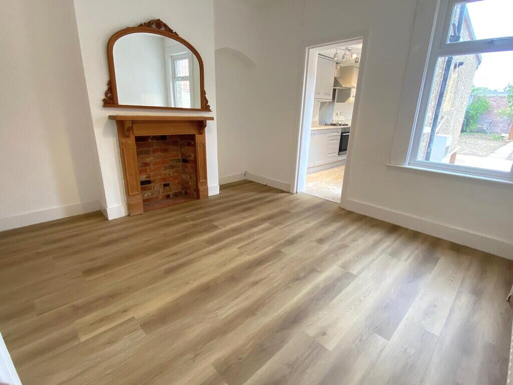 House in Clacton-on-Sea, Great Clacton - View 3